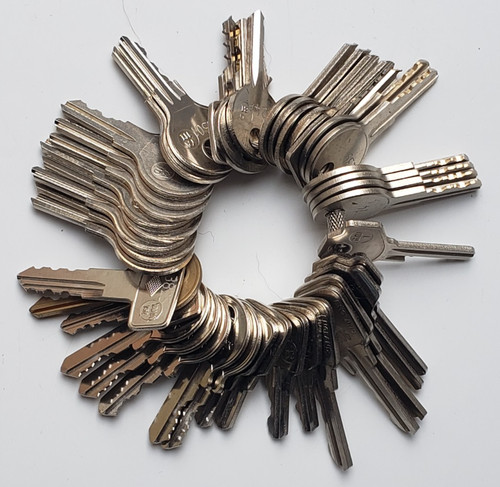 Master switch key set - -,