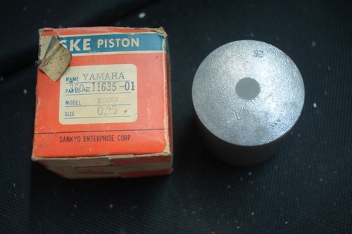 Yamaha rd350 piston - yamaha,