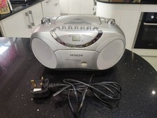 Hitachi CX74UK Portable FM/AM
