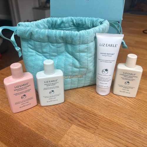 Liz earle smooth refresh - liz, &