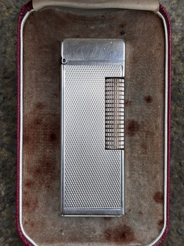 Stunning dunhill lighter - stunning,