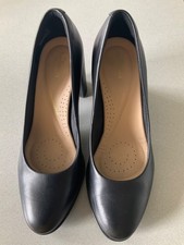 Clarkes ladies navy blue court