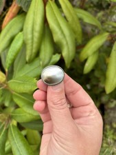Vintage Small Oval Shaped Sterling Silver Mother Of Pearl Set Brooch (2cm) 