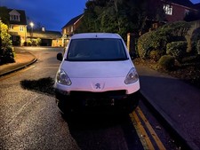🚐 Peugeot Partner 2015 – White – Spares or Repair – NO MOT 🚐