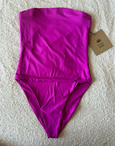 Toast free people - , signature
