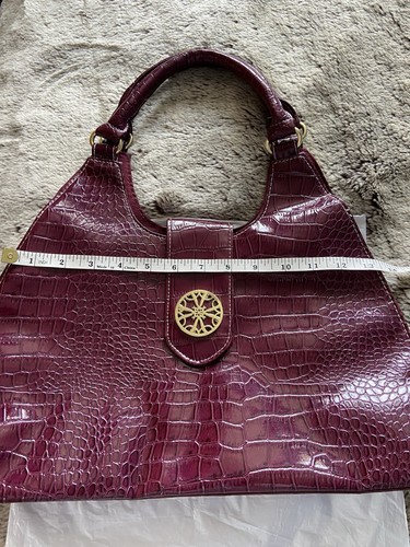 Lovely avon signature - ‘avon,