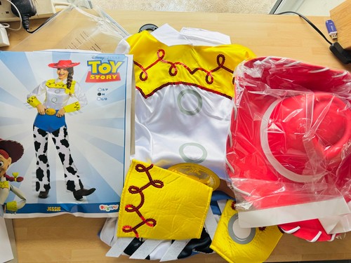 Disguise adult toy - toy, story