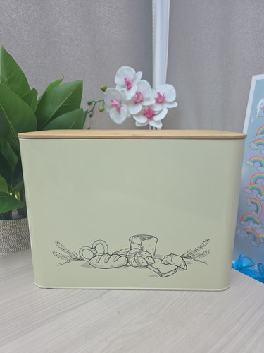 Vintage style cream - style,