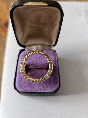 9ct gold full - full, sovereign