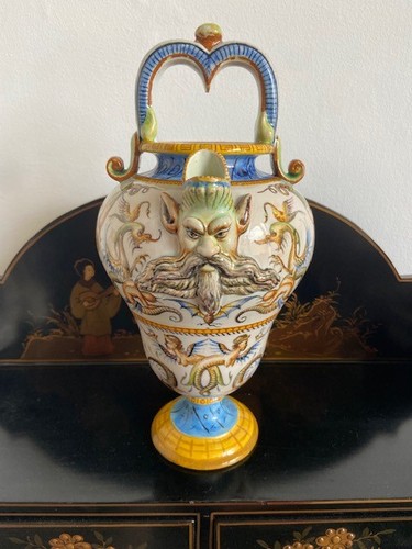 Beautiful italian majolica - a,