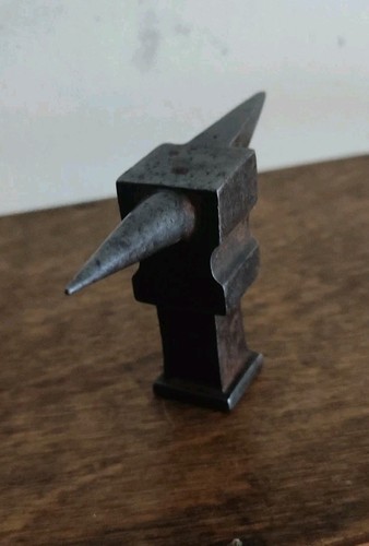 Antiques 19th century - antiques, anvil