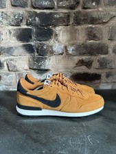 Rare nike internationalist - v,