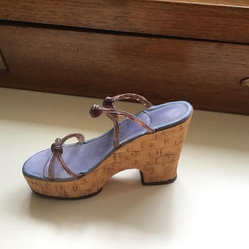 Just the right shoe raine - right,