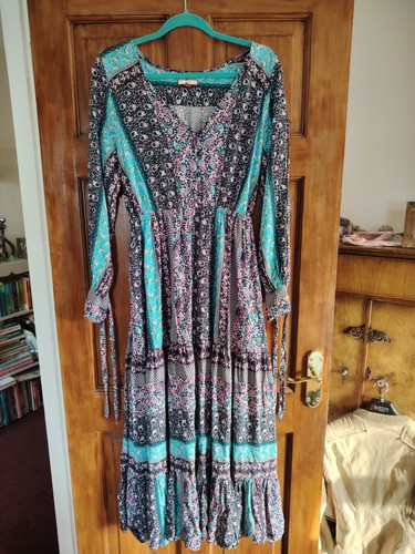 Joe browns boho - joe, features