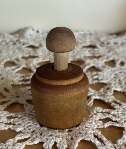 Vintage butter mold - mold, press