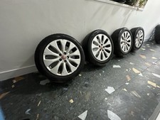 Jaguar XF Tyres & Wheels 17