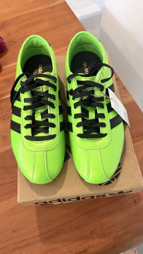 Adidas tokyo decon - tokyo, screen