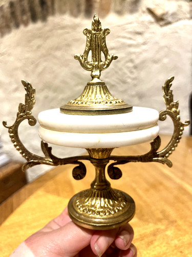 Clock finial marble urn - marble,