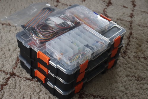 Electronic components job - , lot