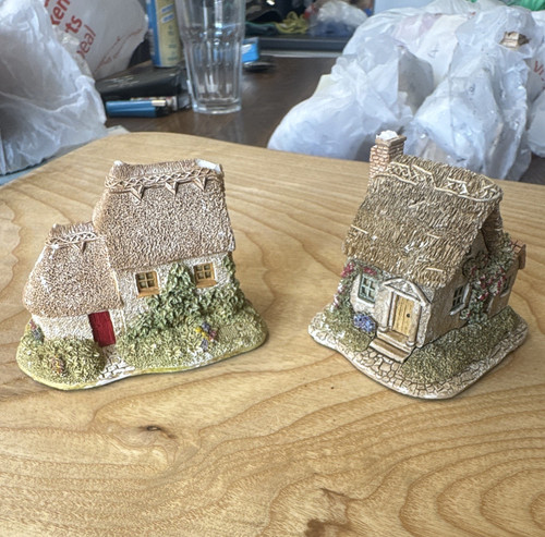 Thatched cottage house - thatched,