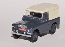 Oxford Diecast Police 1/43 Land Rover Series II SWB Canvas RAF Police 43LR2S007