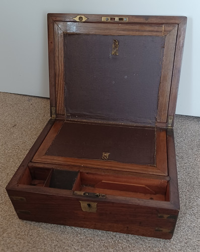 Vintage wooden writing slope - ,