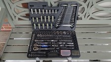 ? Halfords Advanced 200 Pcs Spanner Socket Set Ratchet Metric / Imperial.
