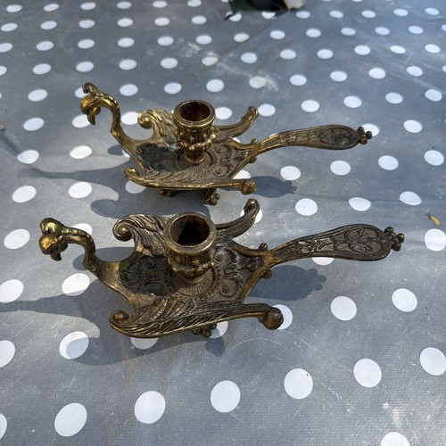 Two phoenix griffin brass - /,