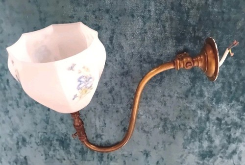 Wall light victorian converted - light,