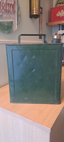 Vintage light shale oil can - light,