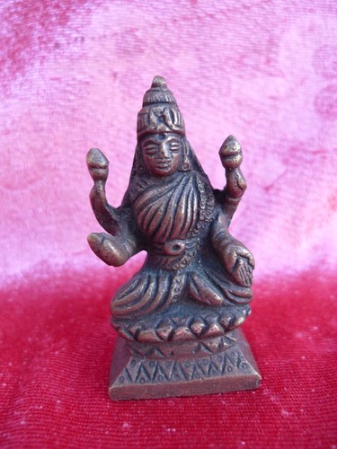 Small old bronze indian - old,