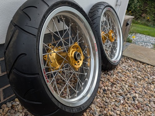 Excel takasago supermoto - 17",