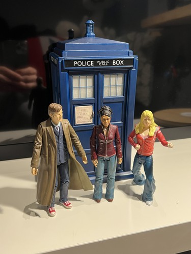 Doctor who 2004 tardis playset - doctor,