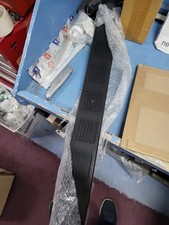 GENUINE NEW MITSUBISHI L200