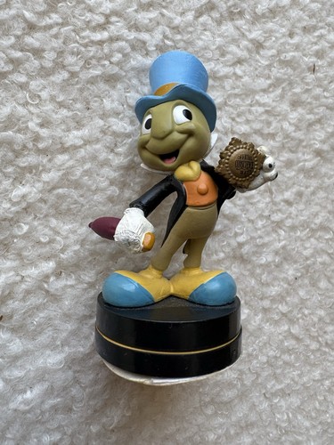 Disney theme park - disney, tagalong