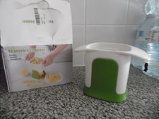 boxed potato chipper vegetable chopper plastic & metal white & green used? vgc