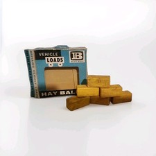 Britains 1742 Farm series Straw Bale load in Original box