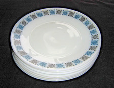 7 x Vintage Pyrex Chelsea