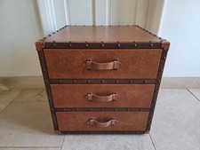 Leather & Wood Studded Steamer Side Bedside Table Cabinet Chest of 3 Drawers