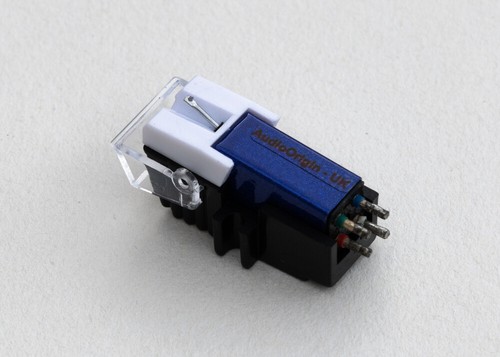 Cartridge with diamond stylus - cartridge,