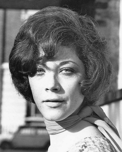 Linda thorson avengers x - linda, 10"
