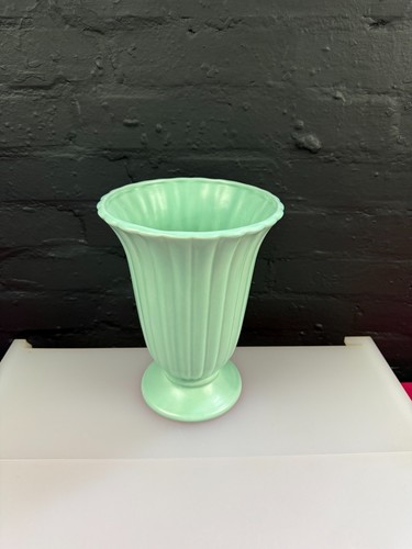 Green art deco vintage - art,