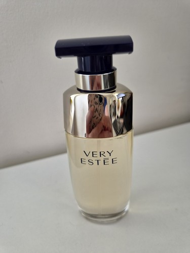 Very estee lauder eau - estee,