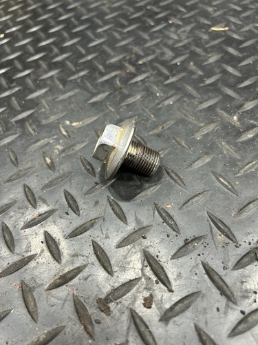 Kawasaki er5 top yoke bolt - yoke,