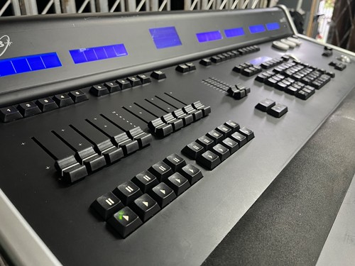 Zero88 orb lighting desk - zero88,