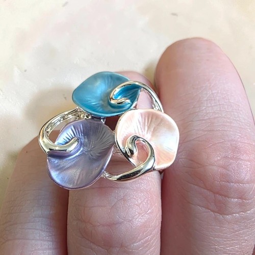 Pastel calla lily statement - pastel,