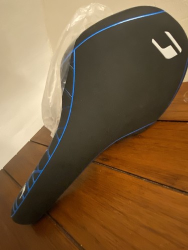 Felt road bike saddle seat - saddle,