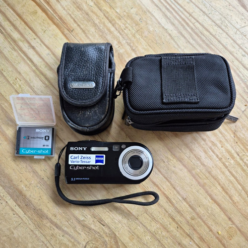 Sony cyber shot 1mp - cyber-shot, compact