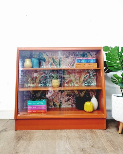 Orange plan book - case, glass