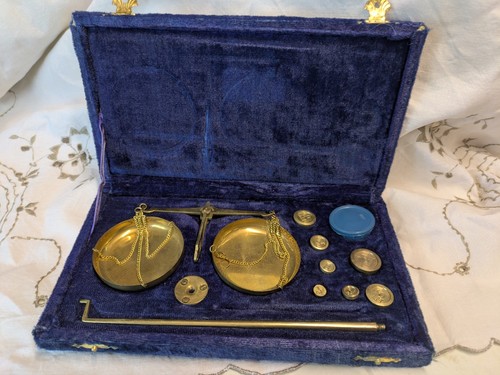 1930s traveling brass scales - 1930s,